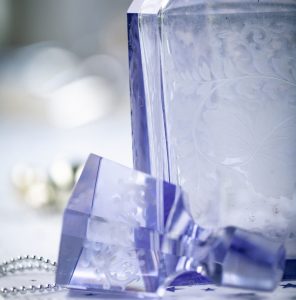 Kristallflasche mit Stöpsel