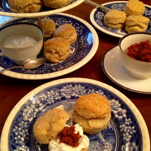 Tea Time! Statt der traditionellen Varianten gibt es salzige Scones