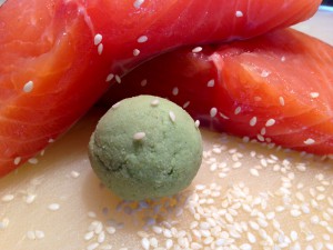 Eine tolle Kombination: Lachs, Wasabi und Sesam