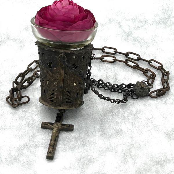 Hängekerzenlicht mit Kreuz